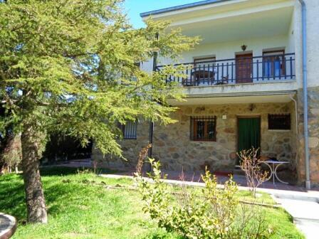 Acebos Hébergement de vacances Otero de Herreros